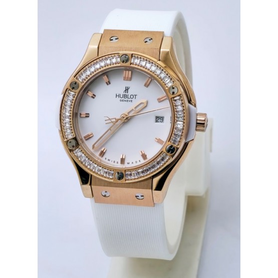 Hublot Classic Fusion Diamond White Rubber Strap Ladies Watch