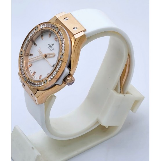 Hublot Classic Fusion Diamond White Rubber Strap Ladies Watch