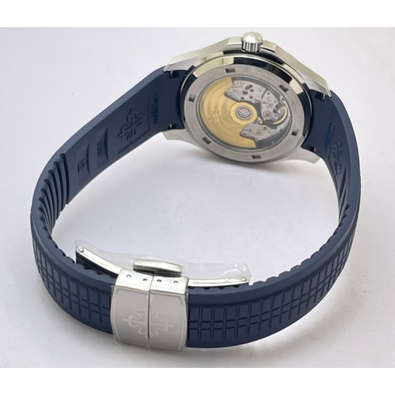 Patek Philippe Aquanaut Steel Blue Rubber Strap Swiss ETA Caliber 5168G Valjoux Movement Automatic Watch