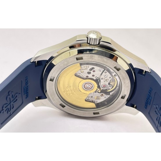 Patek Philippe Aquanaut Steel Blue Rubber Strap Swiss ETA Caliber 5168G Valjoux Movement Automatic Watch