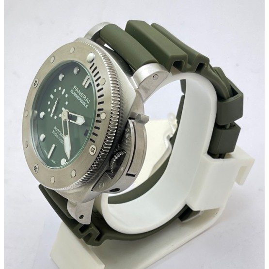 Panerai Submersible Green Rubber Strap Swiss Automatic Watch