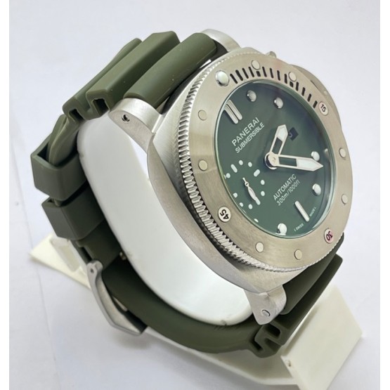 Panerai Submersible Green Rubber Strap Swiss Automatic Watch