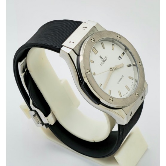 Hublot Vendom Classic White Rubber Strap Swiss Automatic Watch