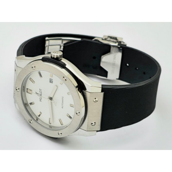 Hublot Vendom Classic White Rubber Strap Swiss Automatic Watch