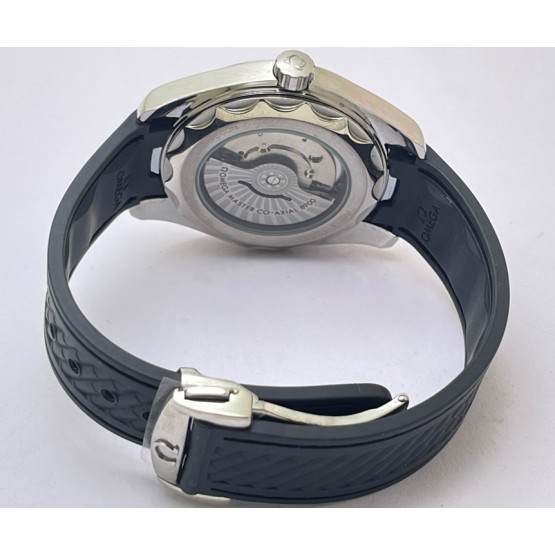 OMEGA SEAMASTER AQUA TERRA BLACK RUBBER STRAP LIMITED EDITION SWISS AUTOMATIC WATCH