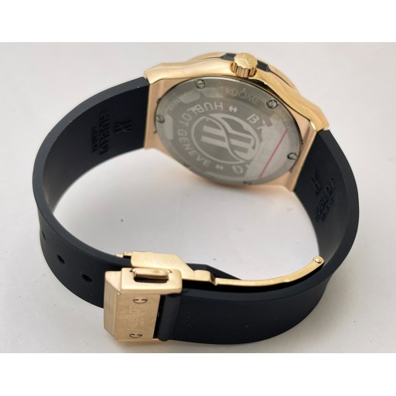 Hublot Classic Fusion Black Rubber Strap Ladies Watch