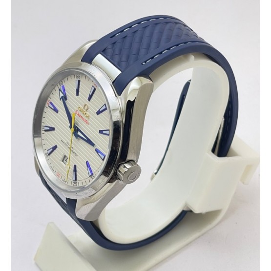 OMEGA SEAMASTER AQUA TERRA WHITE RUBBER STRAP LIMITED EDITION SWISS AUTOMATIC WATCH