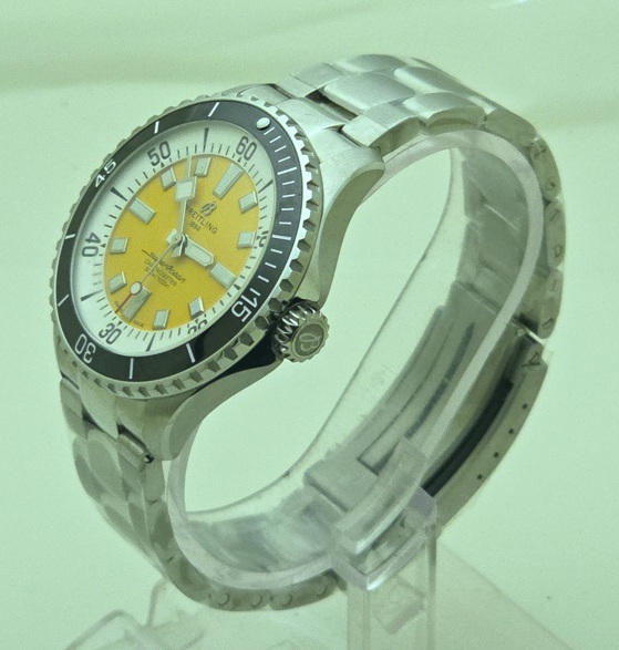 081025A123 Breitling Superocean Yellow Steel Swiss Automatic Watch - Image 4