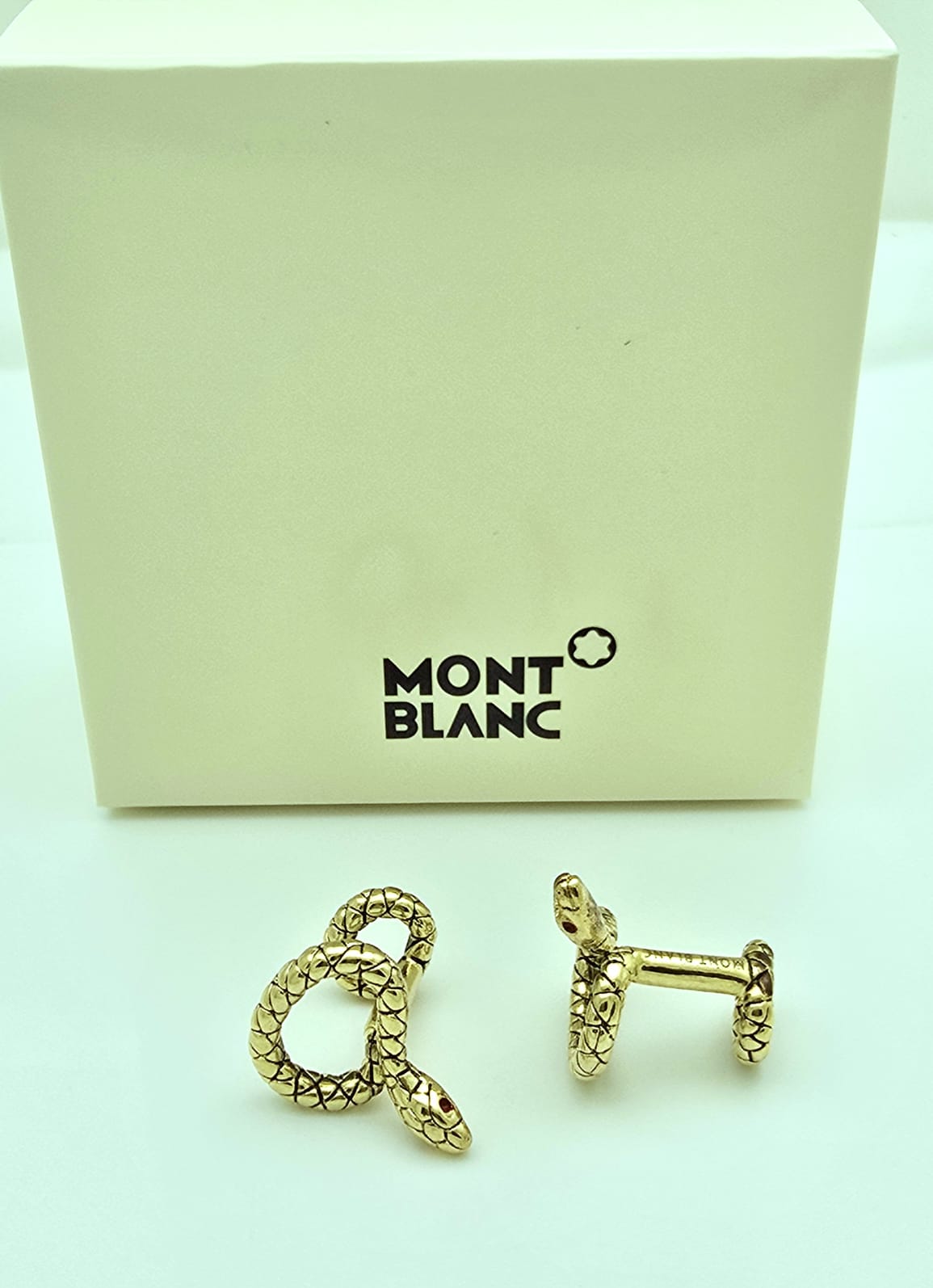 First Copy Cufflinks At Lowest Price