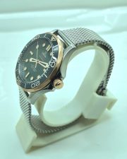 Omega Seamaster Diver 300M No-Date Edition Green Dual Strap Swiss Automatic Watch - Image 4