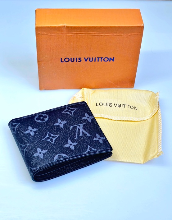 First Copy Wallet In Hyderabad