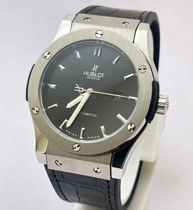 First Copy Vendom Classic Watches Online Chennai