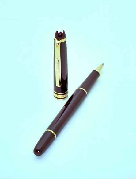 Mont Blanc First Copy Pens Online In Mumbai