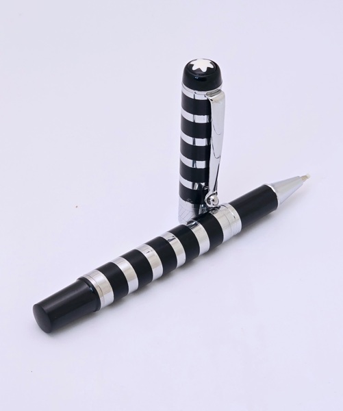 Mont Blanc Rollerball Pen - 17 Mont Blanc Rollerball Pen - 17