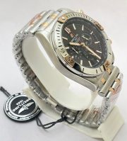 Breitling Chronomat B01 42 Black Dual Tone Watch - Image 5