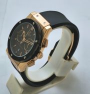 Hublot Classic Fusion Chronograph Rose Gold Black Rubber Strap Watch - Image 4